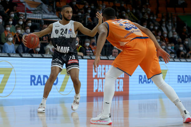 仅用三年便 仅用三年便