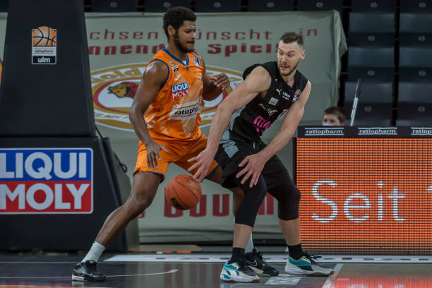 参与者的比 参与者的比