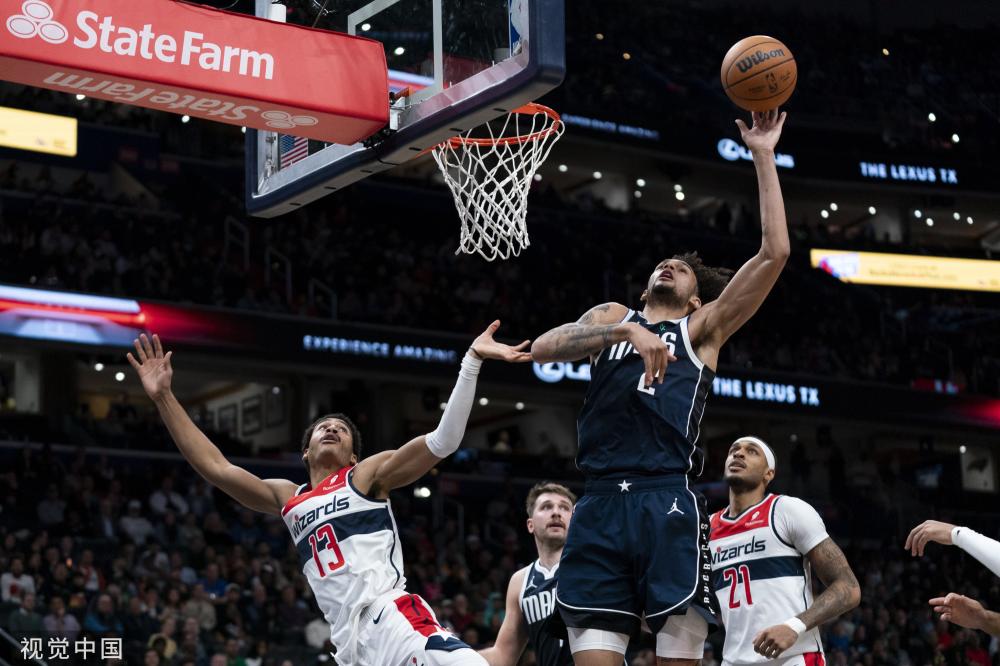 琼斯与崔晋 琼斯与崔晋